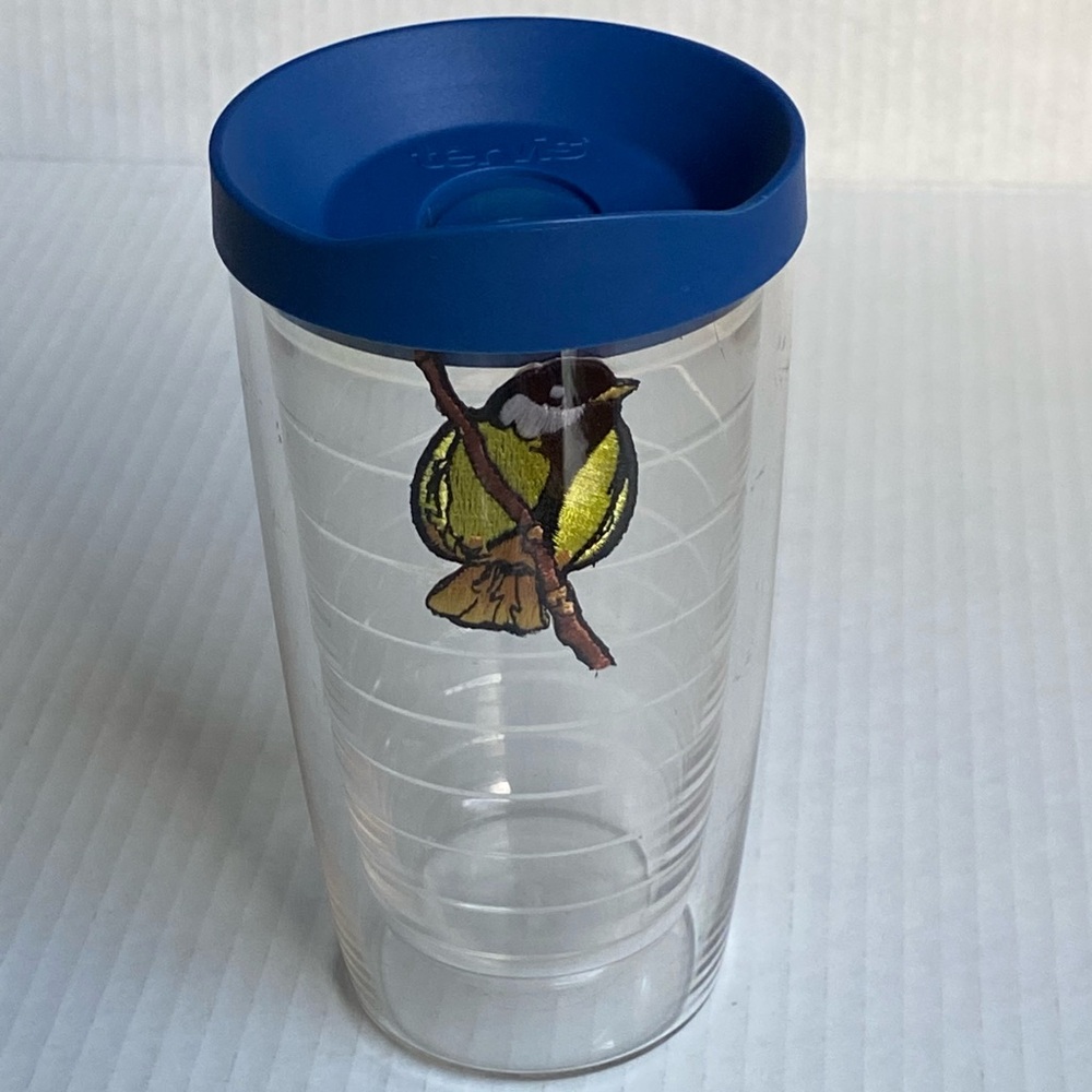 Tervis Tumbler Bird  With blue lid and Clear body. Made In USA  b16 Oz EUC